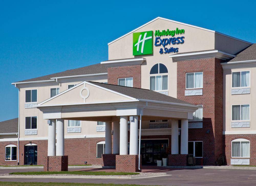 Holiday Inn Express & Suites Le Mars By Ihg Εξωτερικό φωτογραφία