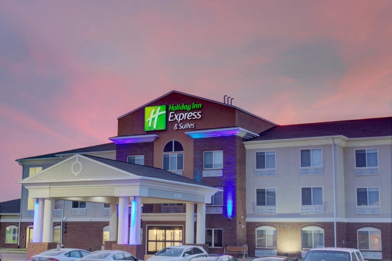 Holiday Inn Express & Suites Le Mars By Ihg Εξωτερικό φωτογραφία