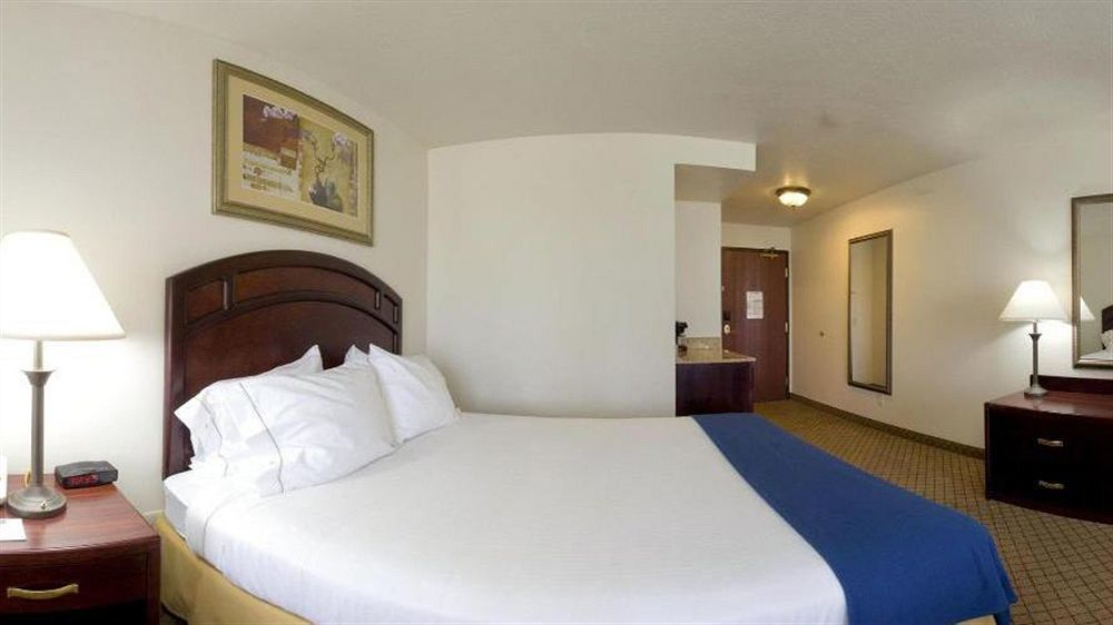 Holiday Inn Express & Suites Le Mars By Ihg Εξωτερικό φωτογραφία